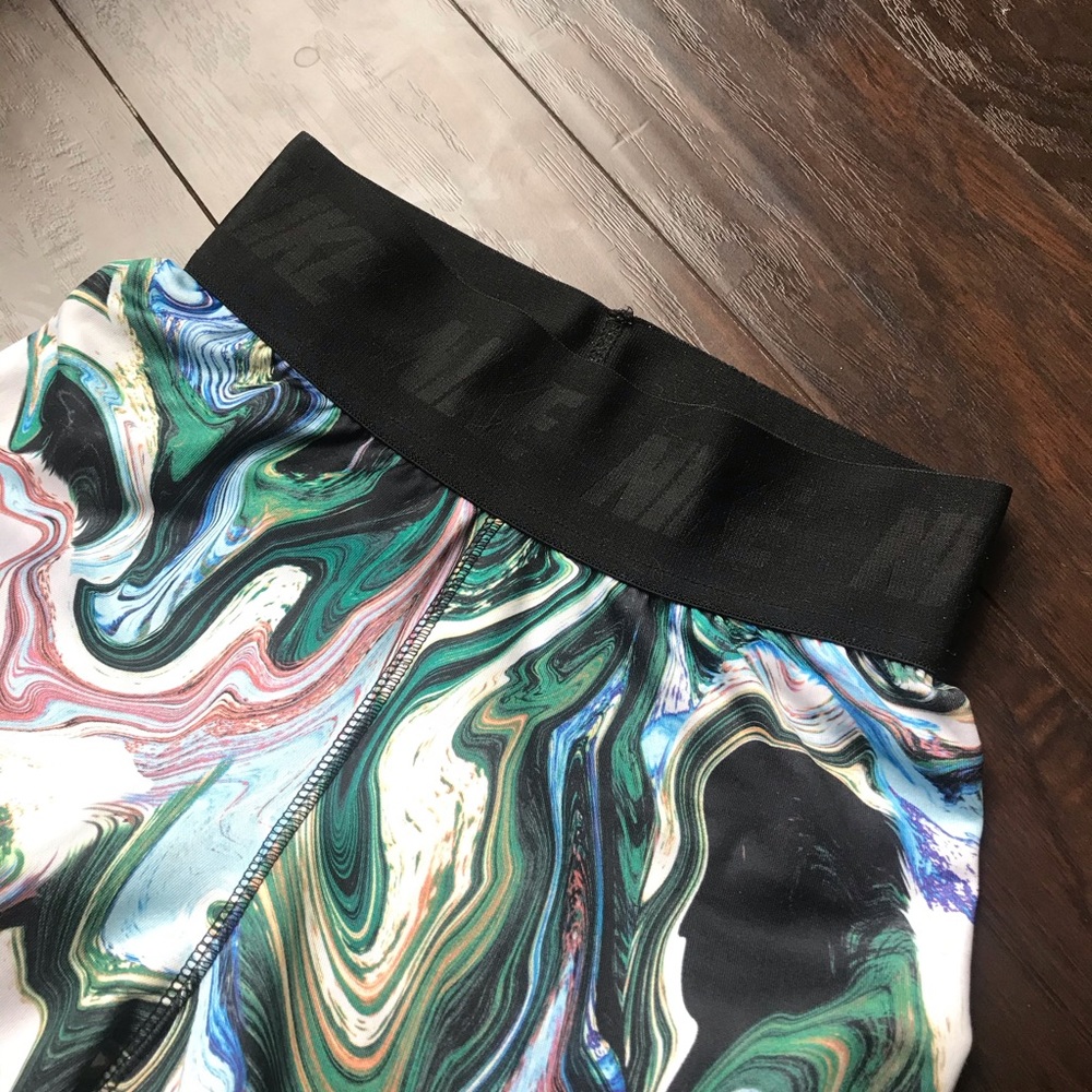 Nike thick marbel abstract workout legging - Picture 3 of 12